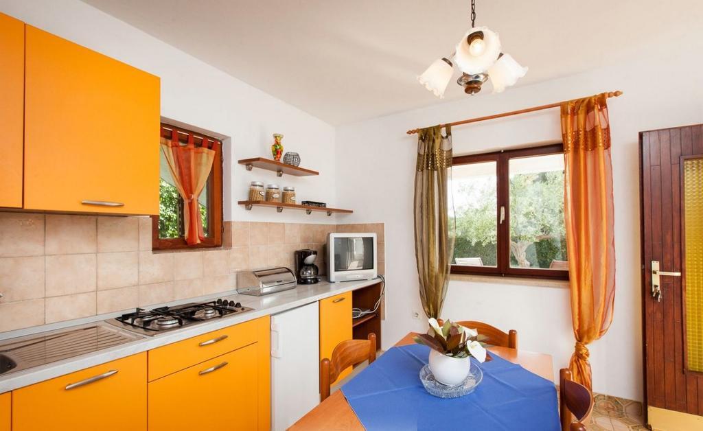 Apartments Hrvatin โรวีน ภายนอก รูปภาพ