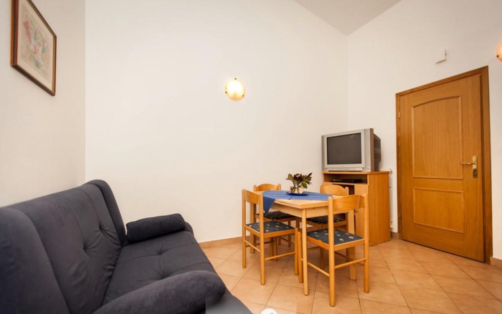 Apartments Hrvatin โรวีน ภายนอก รูปภาพ
